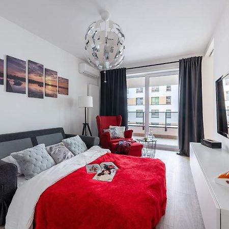 Komputerowa P&O Serviced Apartments Варшава Екстер'єр фото