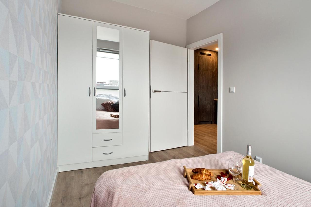Komputerowa P&O Serviced Apartments Варшава Екстер'єр фото
