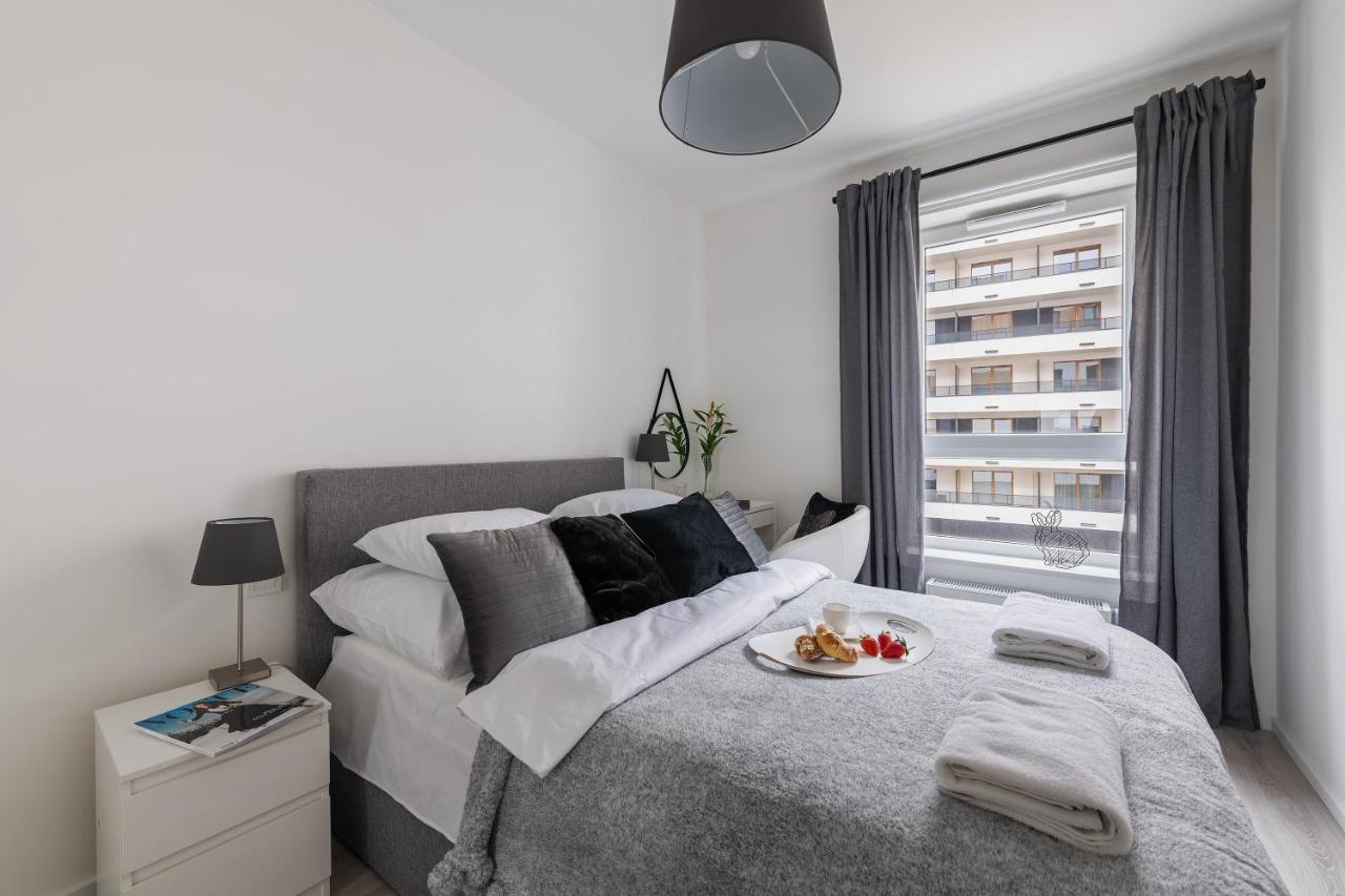 Komputerowa P&O Serviced Apartments Варшава Екстер'єр фото